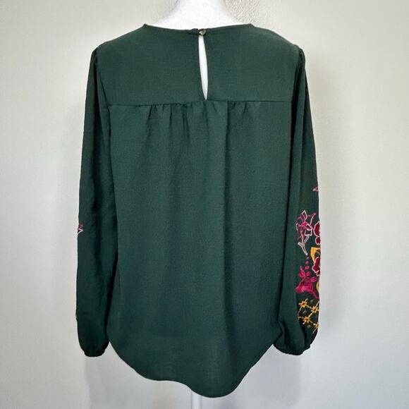 Fig and Flower Blouse Small Green Embroidered Peasant Boho Top Anthropologie - Picture 8 of 9